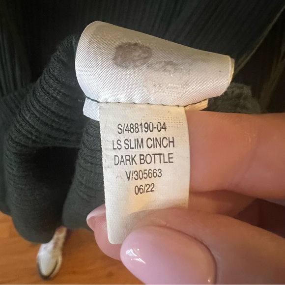 Old Navy Cinched Green Ribbed long sleeve - Picture 8 of 10